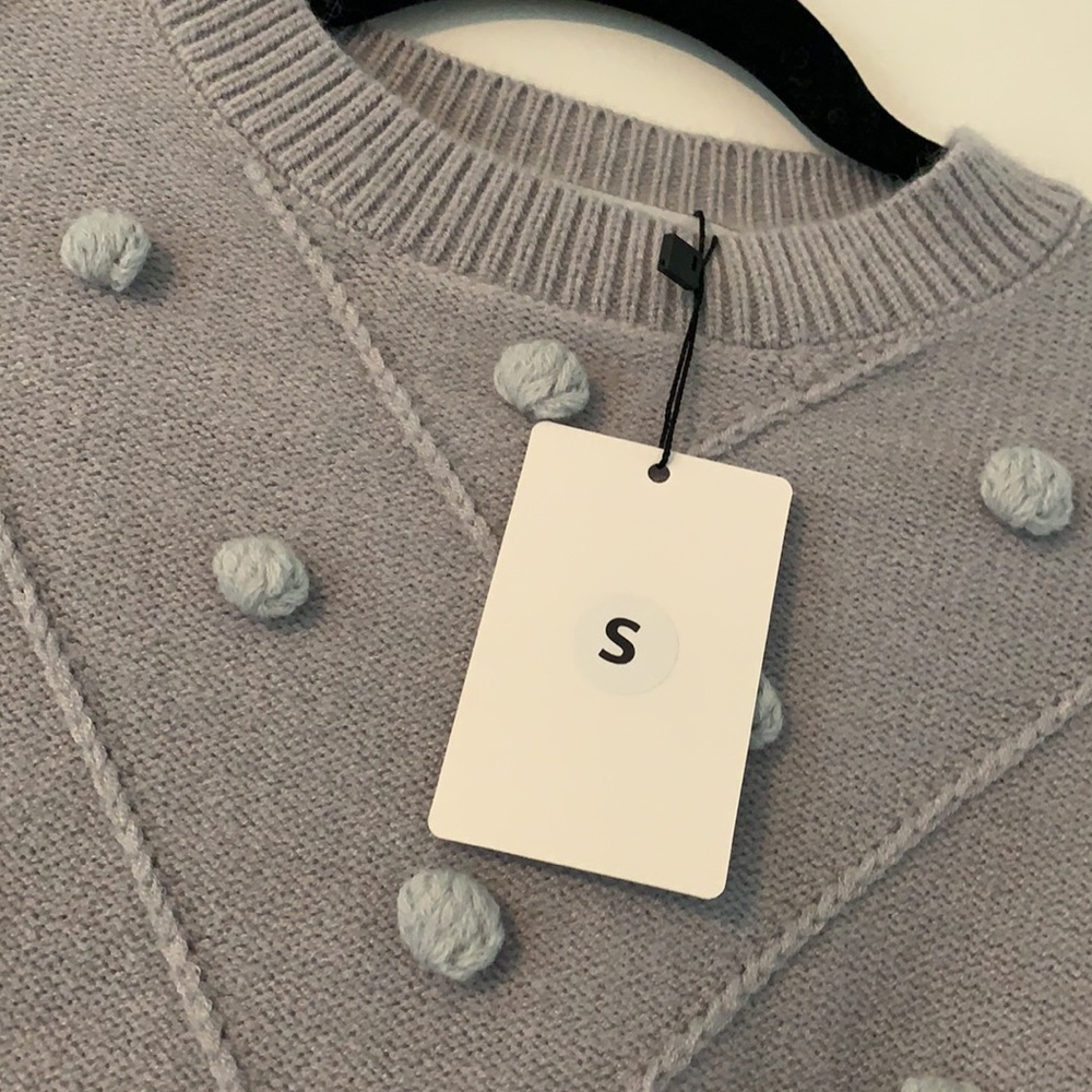 Grey Dot Sweater Size S - Picture 5 of 6